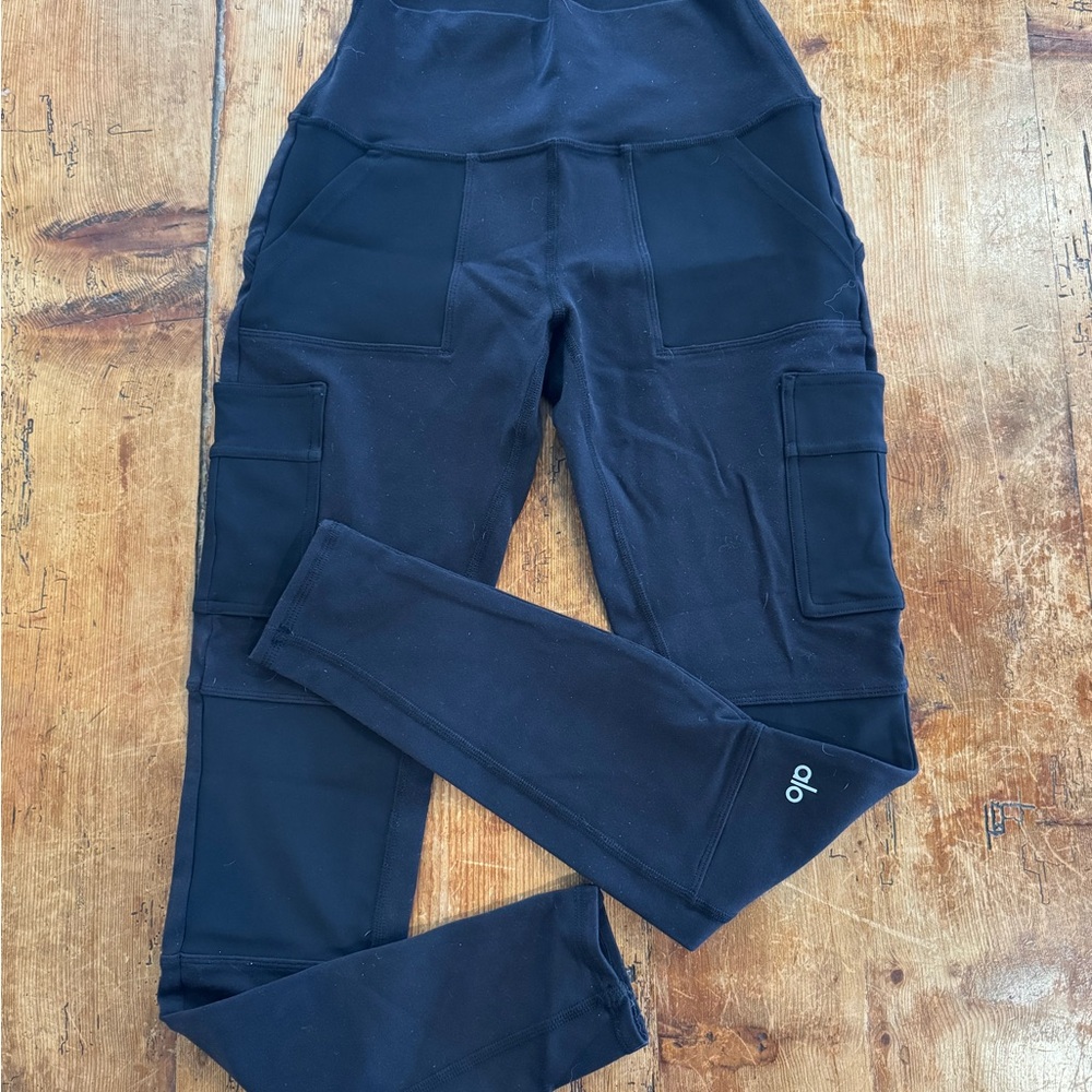 ALO Yoga Cargo Pocket Leggings